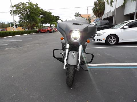 2020 Indian Motorcycle Chieftain® in Fort Lauderdale, Florida - Photo 8