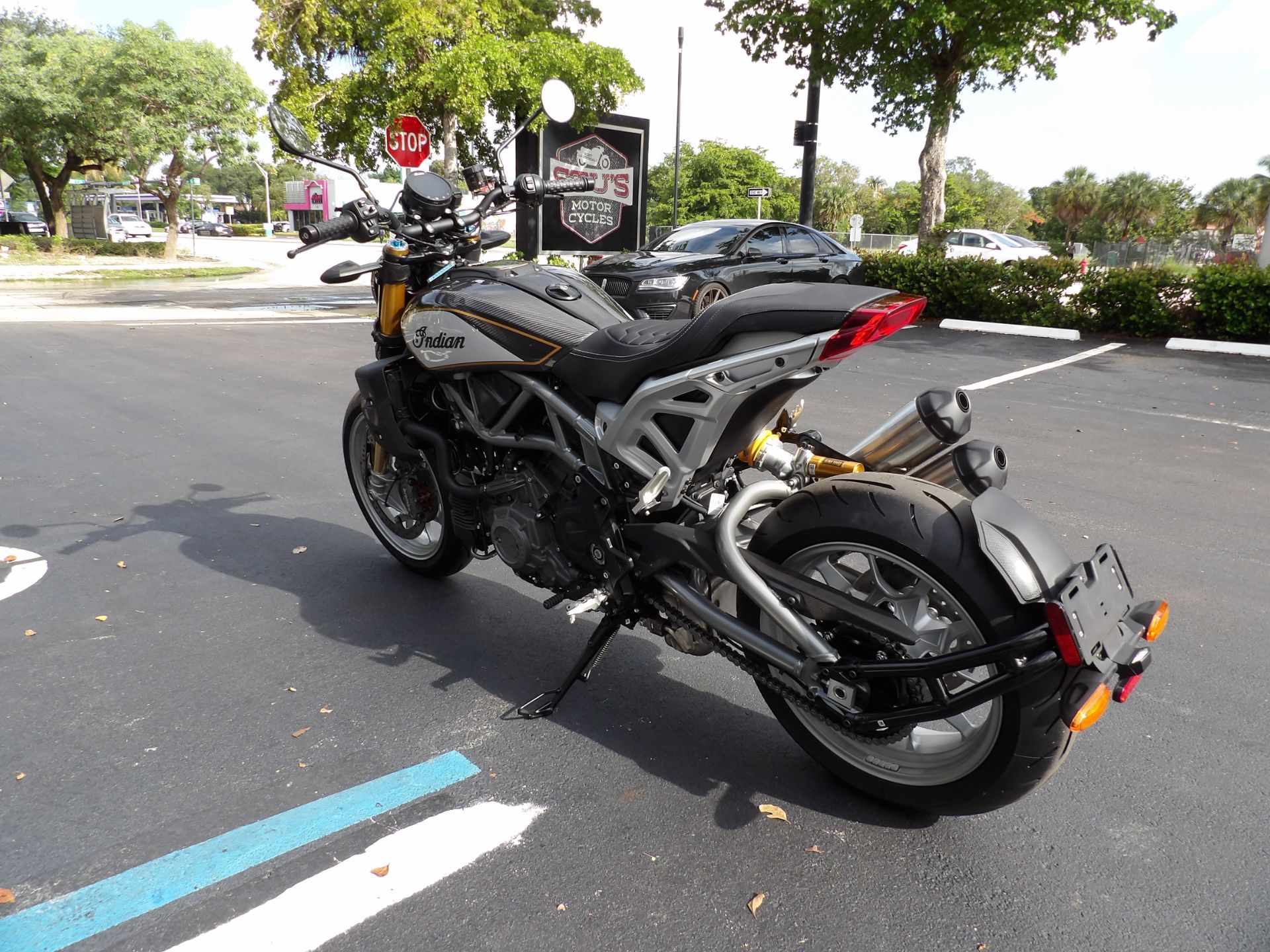 2024 Indian Motorcycle FTR R Carbon in Fort Lauderdale, Florida - Photo 5