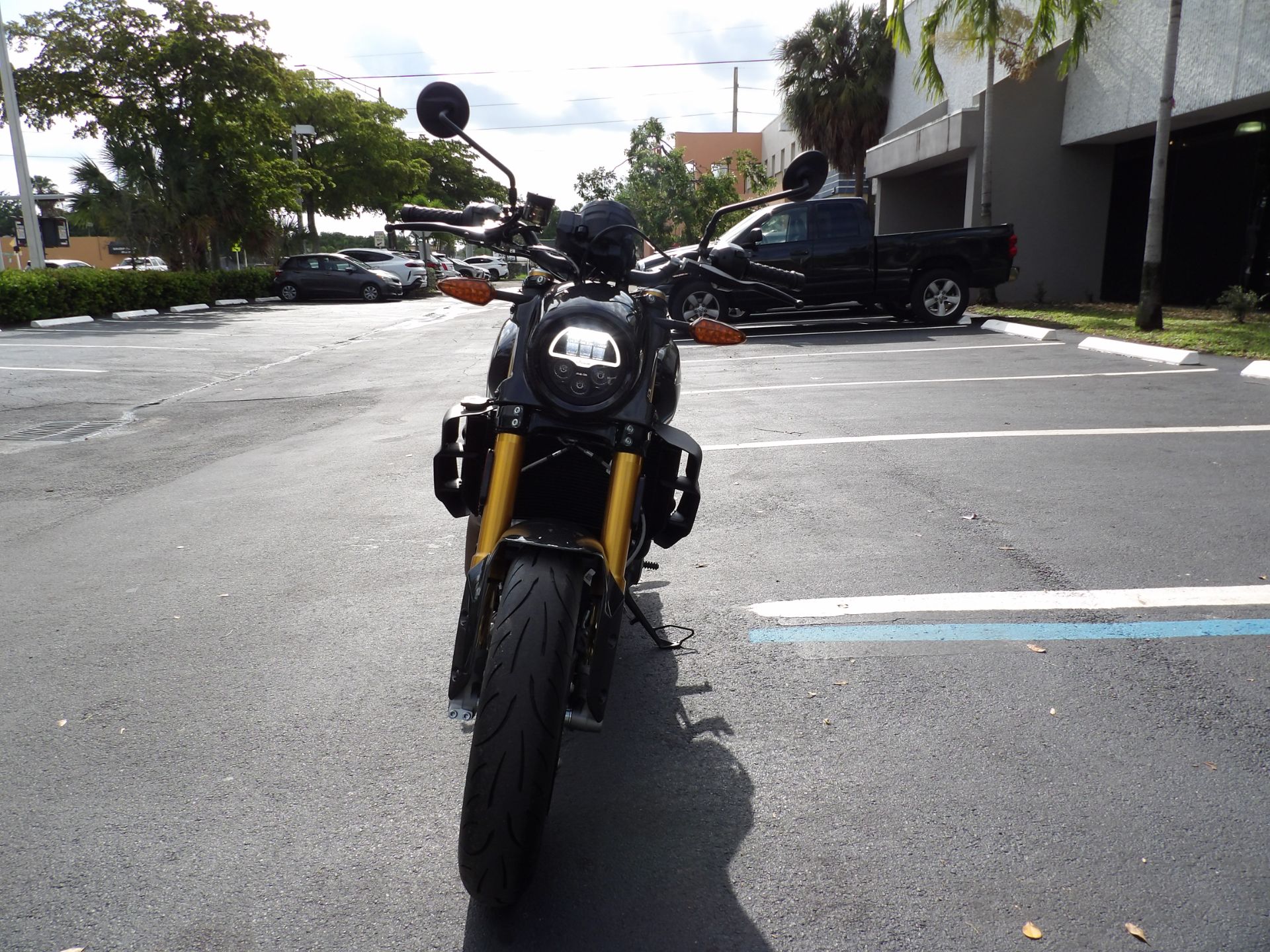 2024 Indian Motorcycle FTR R Carbon in Fort Lauderdale, Florida - Photo 8