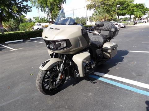 2024 Indian Motorcycle Pursuit® Dark Horse® Icon with Premium Package in Fort Lauderdale, Florida - Photo 7