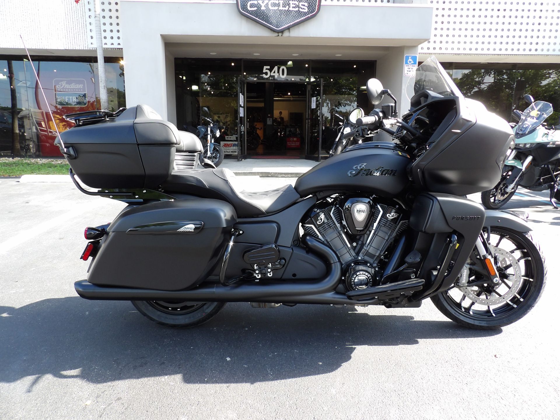 2024 Indian Motorcycle Pursuit® Dark Horse® with Premium Package in Fort Lauderdale, Florida - Photo 2