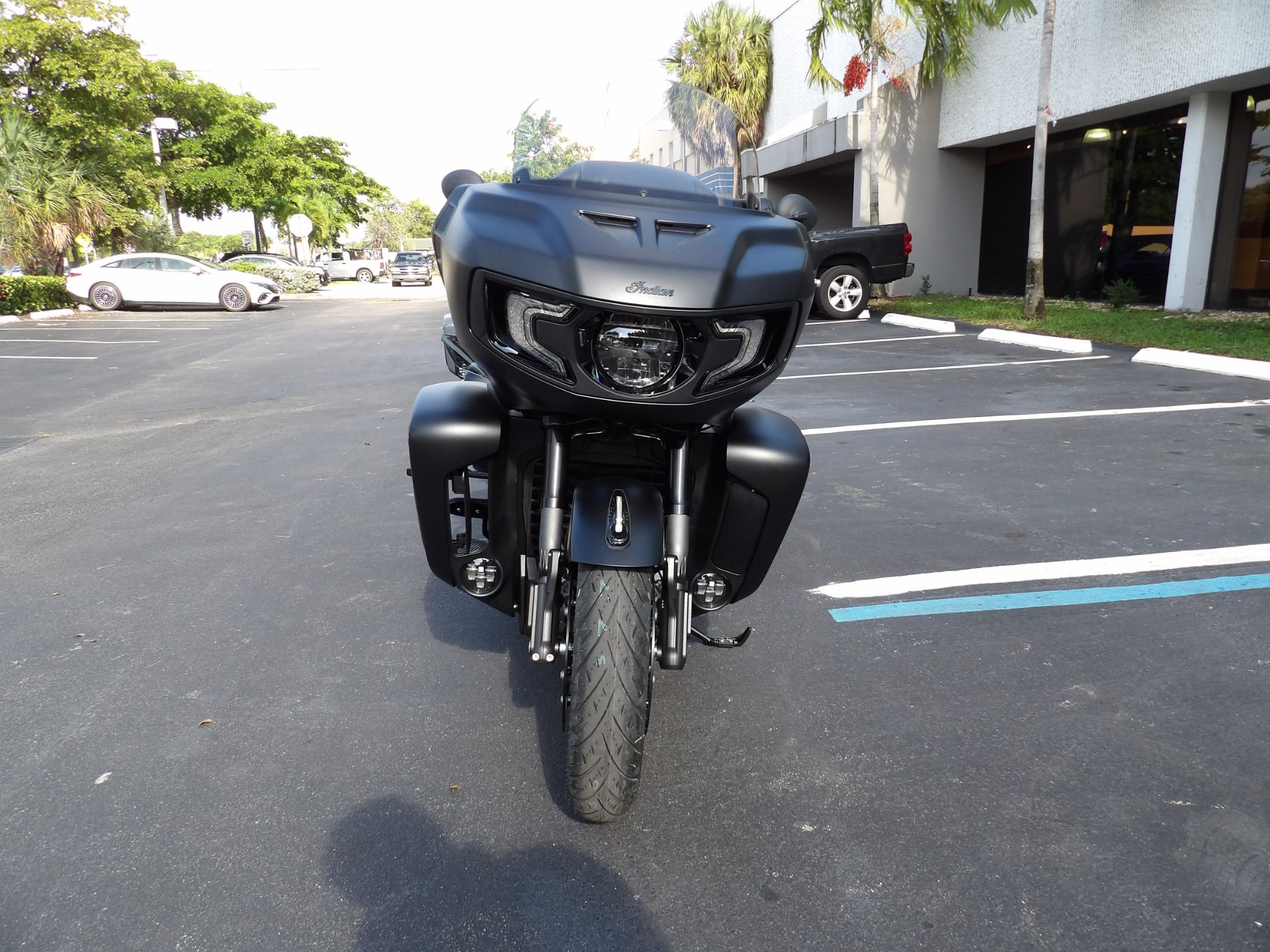 2024 Indian Motorcycle Pursuit® Dark Horse® with Premium Package in Fort Lauderdale, Florida - Photo 8
