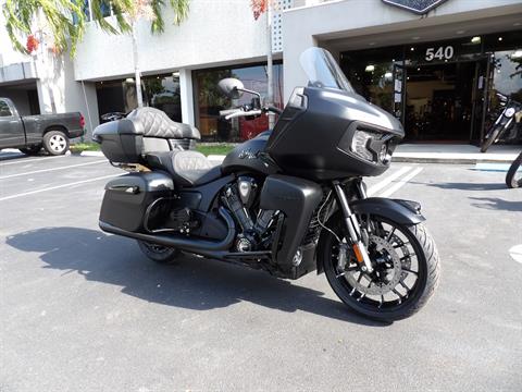 2024 Indian Motorcycle Pursuit® Dark Horse® with Premium Package in Fort Lauderdale, Florida - Photo 9
