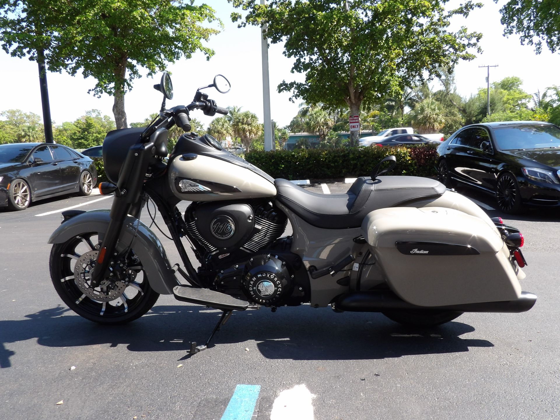2024 Indian Motorcycle Springfield® Dark Horse® in Fort Lauderdale, Florida - Photo 6