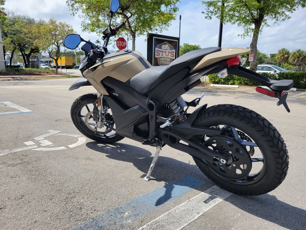 2024 Zero Motorcycles DS ZF7.2 in Fort Lauderdale, Florida - Photo 4
