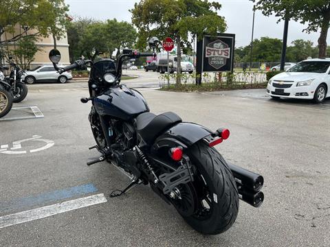 2024 Indian Motorcycle Scout® Rogue ABS Icon in Fort Lauderdale, Florida - Photo 5