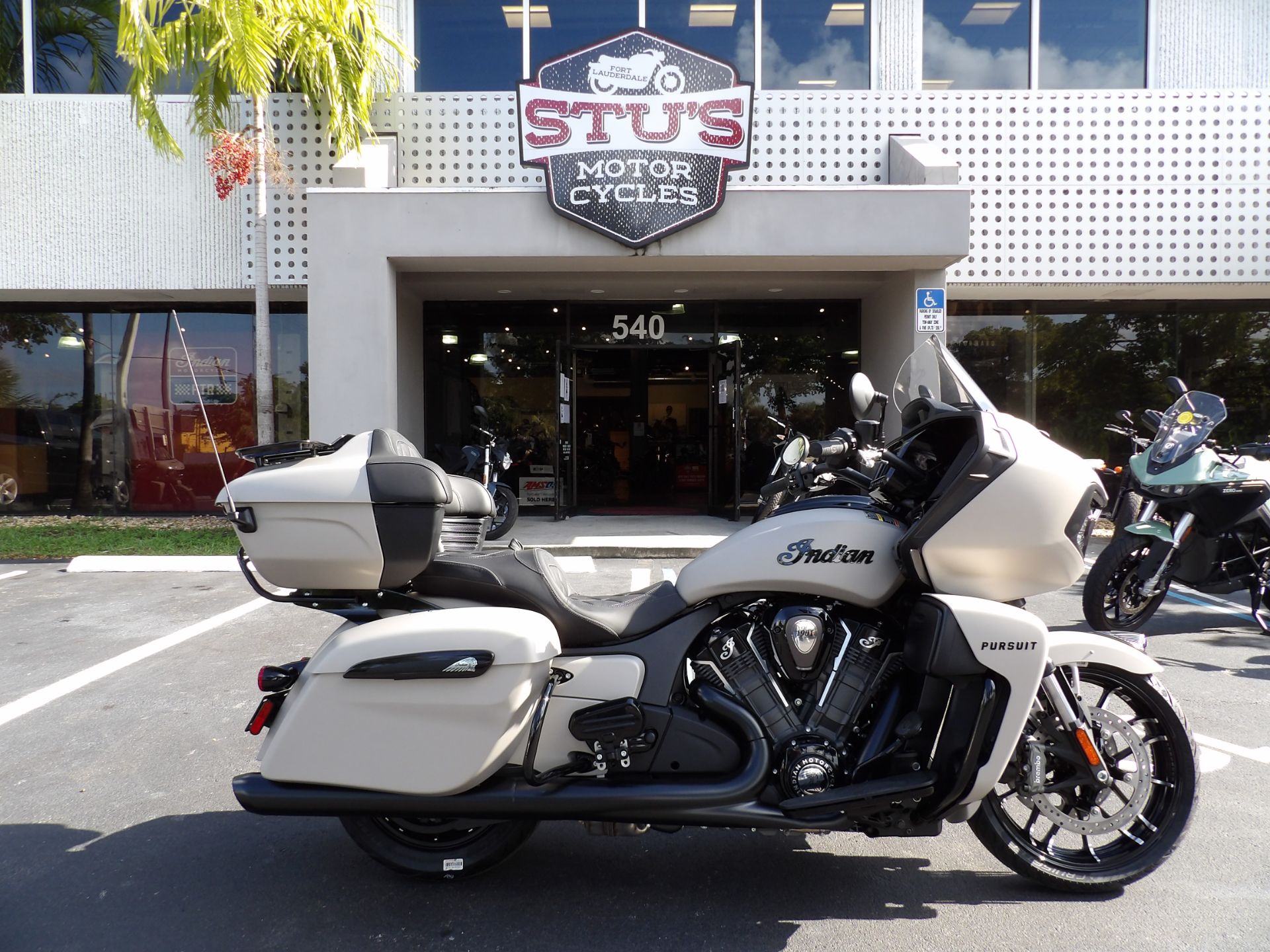 2024 Indian Motorcycle Pursuit® Dark Horse® with Premium Package in Fort Lauderdale, Florida - Photo 1