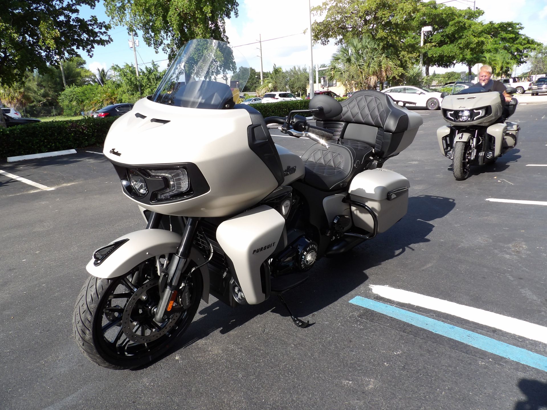 2024 Indian Motorcycle Pursuit® Dark Horse® with Premium Package in Fort Lauderdale, Florida - Photo 7