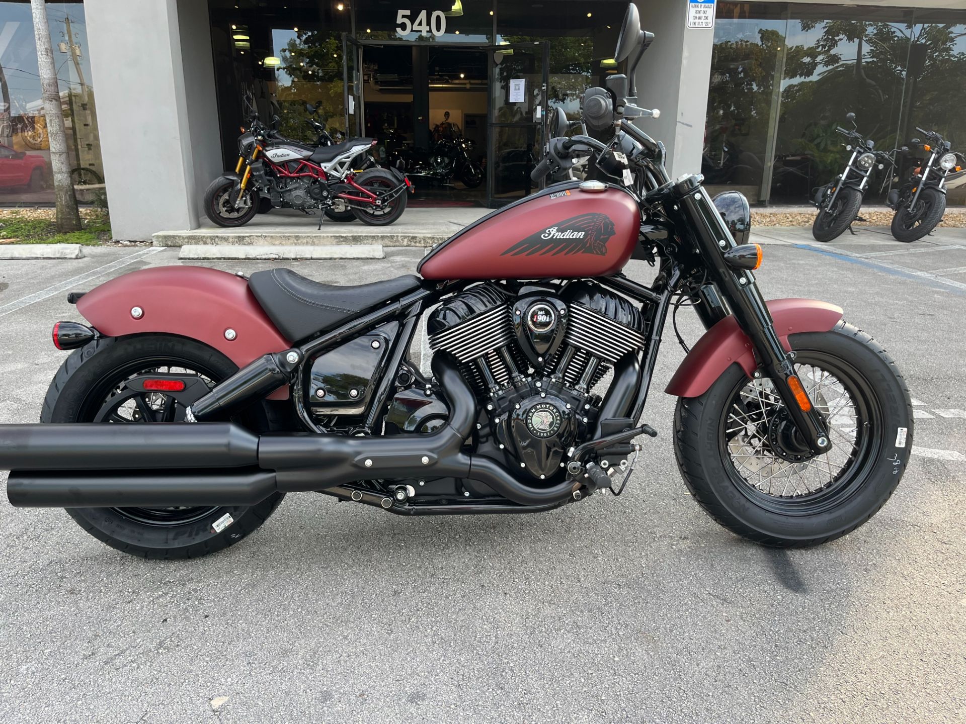 2024 Indian Motorcycle Chief Bobber Dark Horse® Icon in Fort Lauderdale, Florida - Photo 2