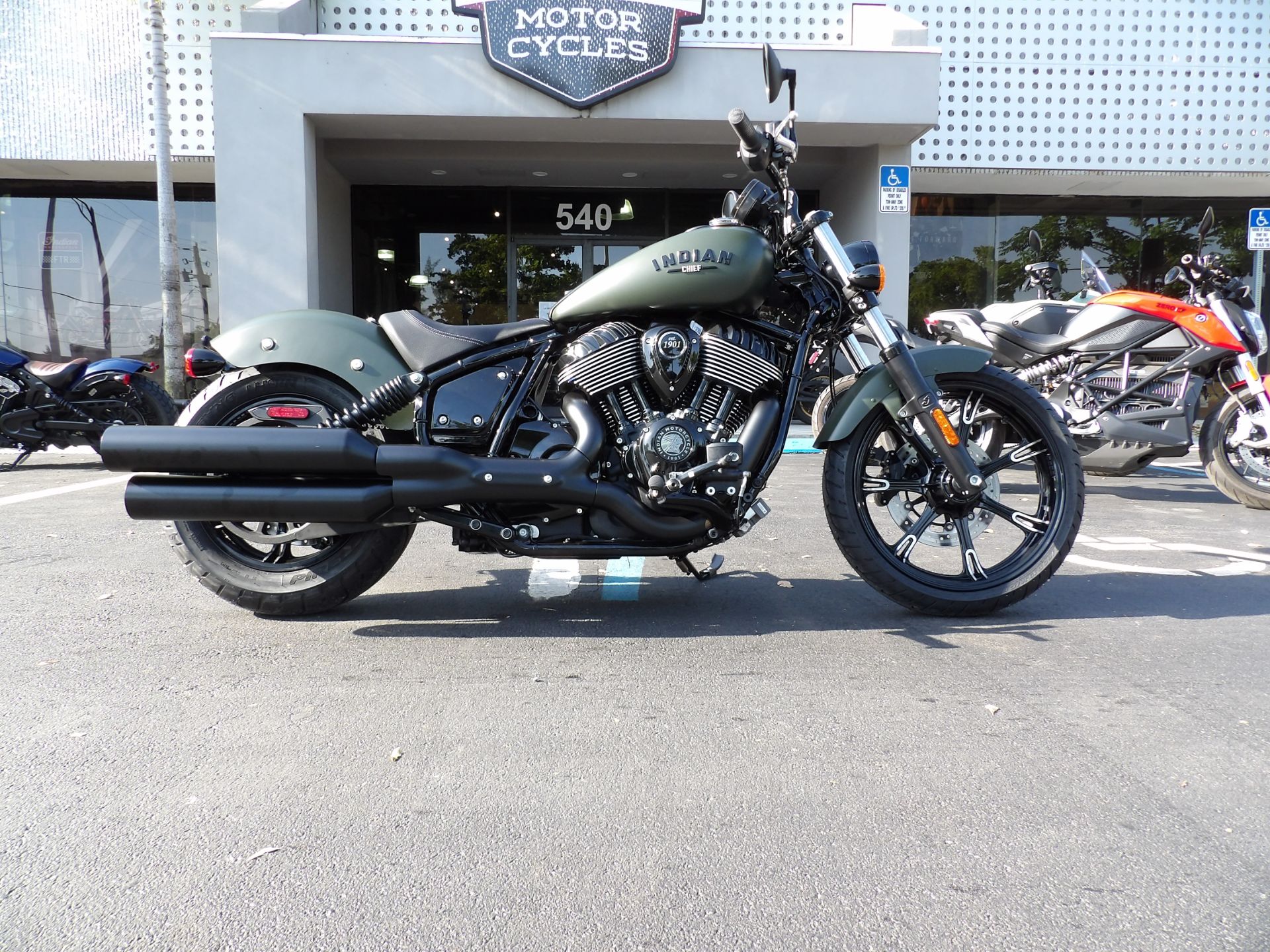 2024 Indian Motorcycle Chief Dark Horse® in Fort Lauderdale, Florida - Photo 2