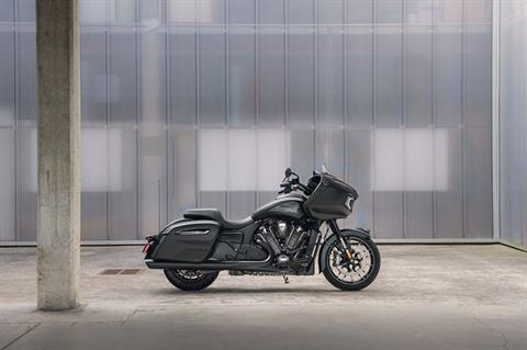 2022 Indian Motorcycle Challenger® Dark Horse® in Fort Lauderdale, Florida - Photo 6