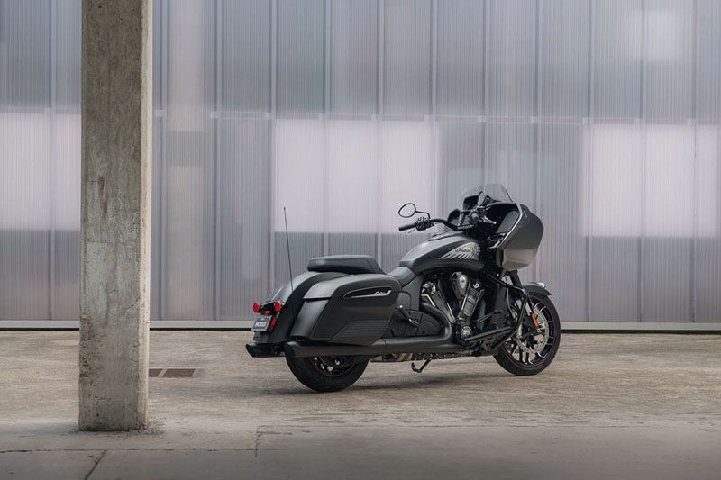 2022 Indian Motorcycle Challenger® Dark Horse® in Fort Lauderdale, Florida - Photo 8