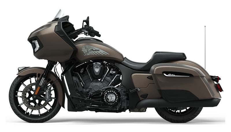 2022 Indian Motorcycle Challenger® Dark Horse® in Fort Lauderdale, Florida - Photo 4