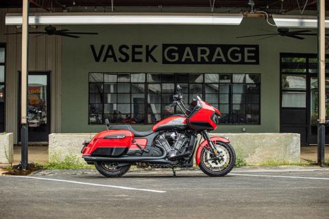 2022 Indian Motorcycle Challenger® Dark Horse® in Fort Lauderdale, Florida - Photo 9