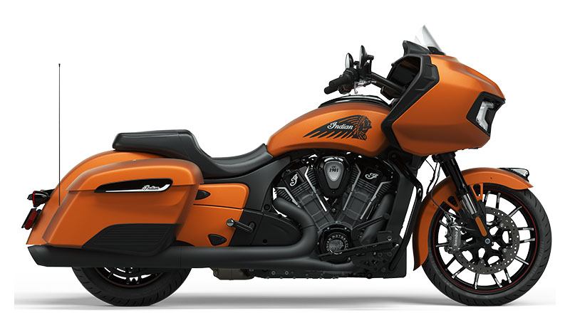 2022 Indian Motorcycle Challenger® Dark Horse® Icon in Fort Lauderdale, Florida - Photo 3