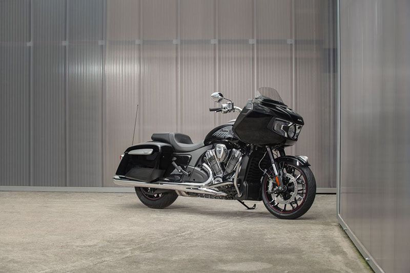 2022 Indian Motorcycle Challenger® Limited in Fort Lauderdale, Florida - Photo 6