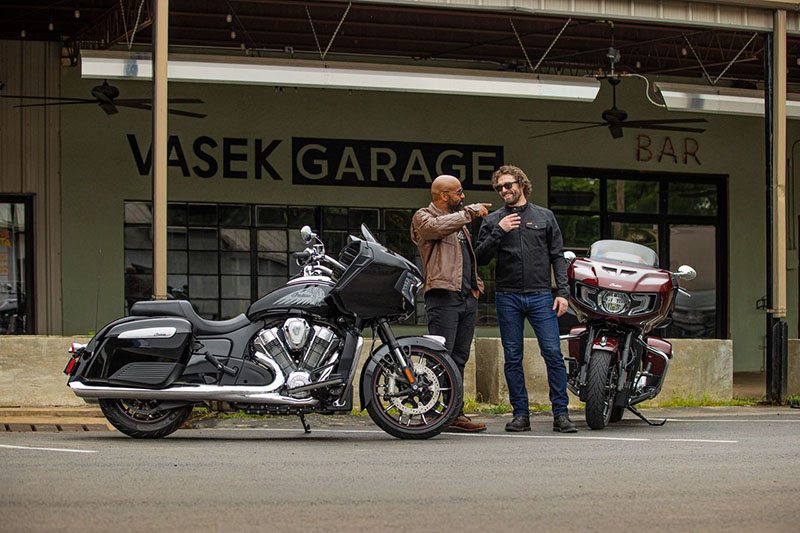 2022 Indian Motorcycle Challenger® Limited in Fort Lauderdale, Florida - Photo 9