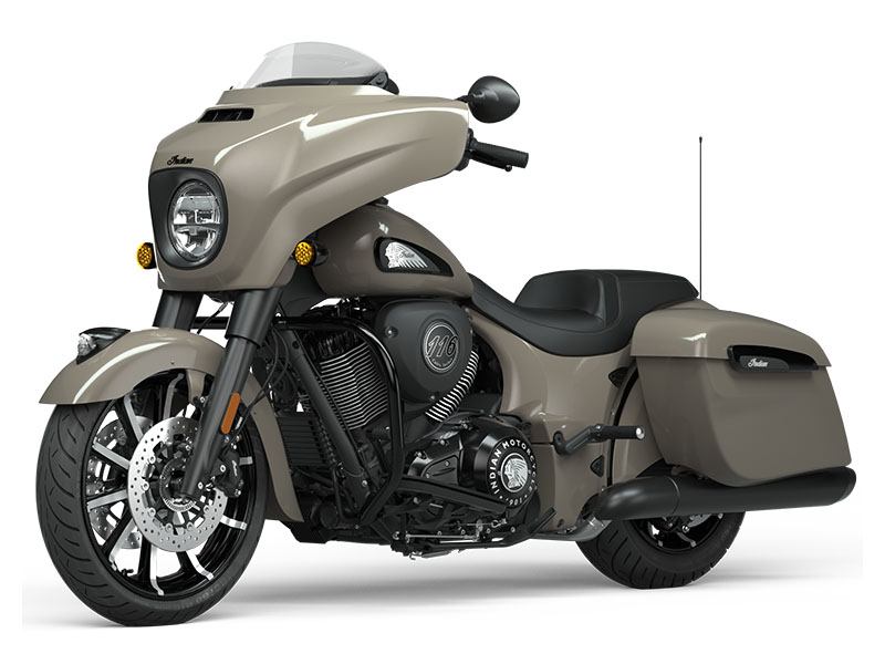 2022 Indian Motorcycle Chieftain® Dark Horse® in Fort Lauderdale, Florida - Photo 2