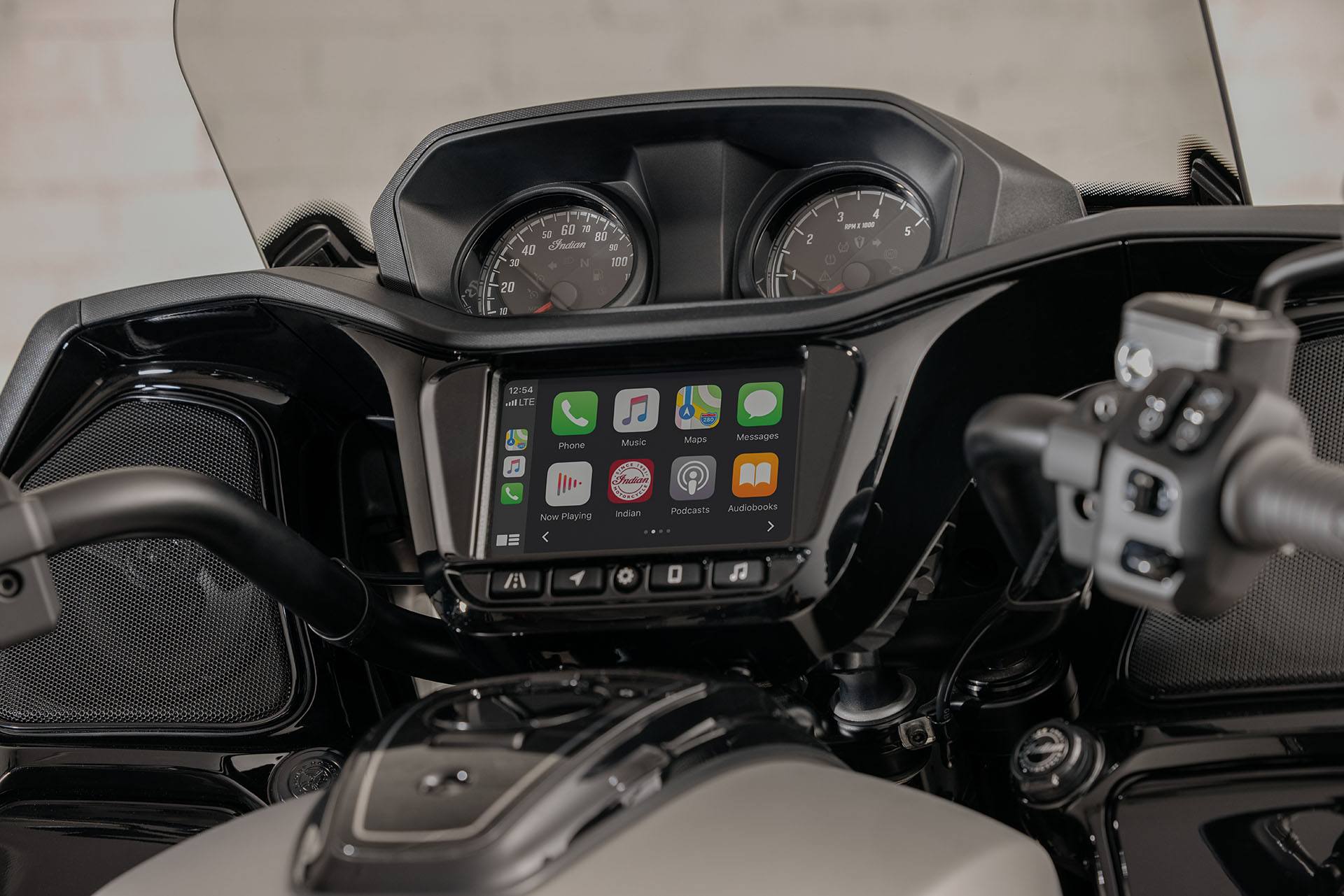 2022 Indian Motorcycle Pursuit® Dark Horse® in Fort Lauderdale, Florida - Photo 17