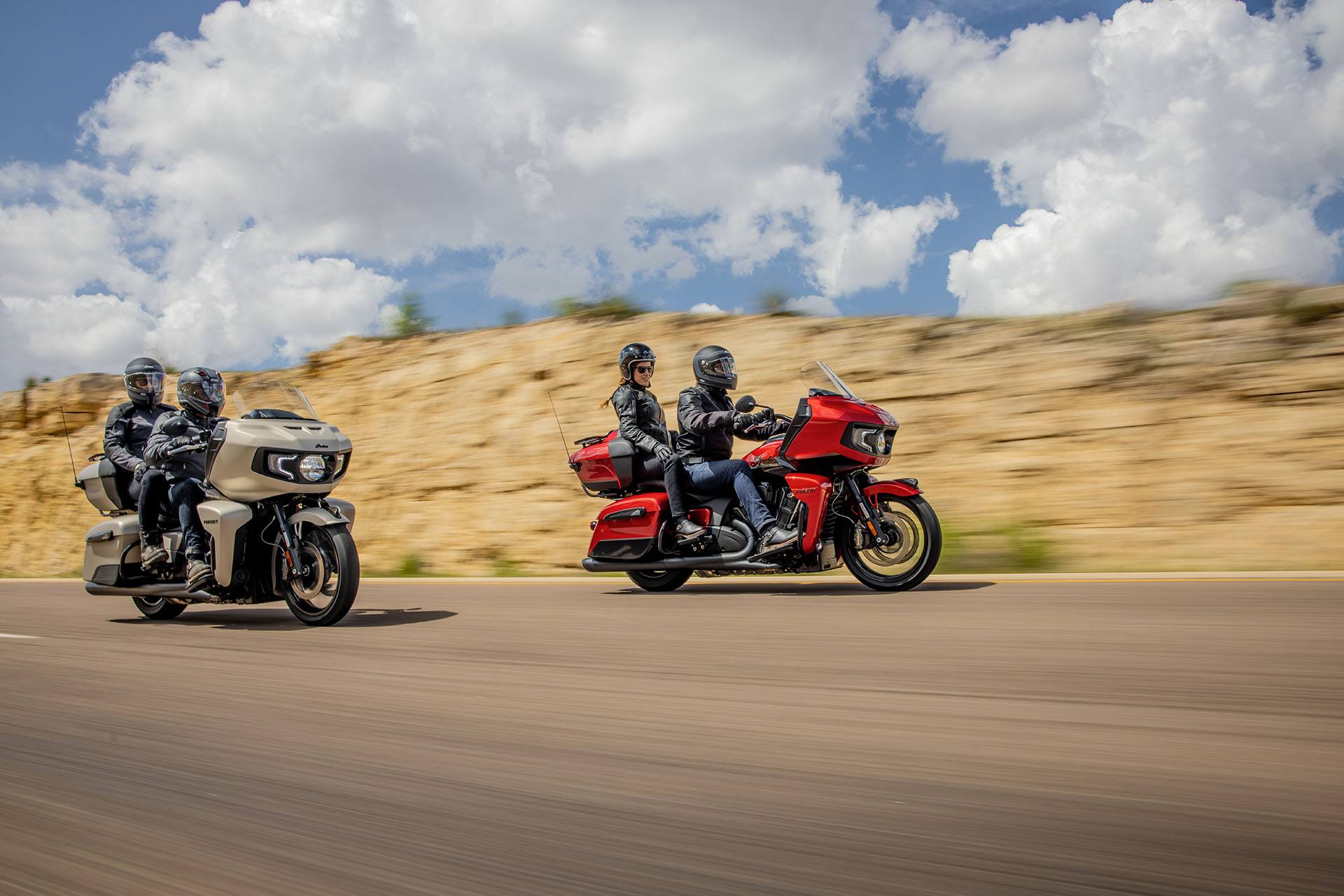 2022 Indian Motorcycle Pursuit® Dark Horse® with Premium Package in Fort Lauderdale, Florida - Photo 8