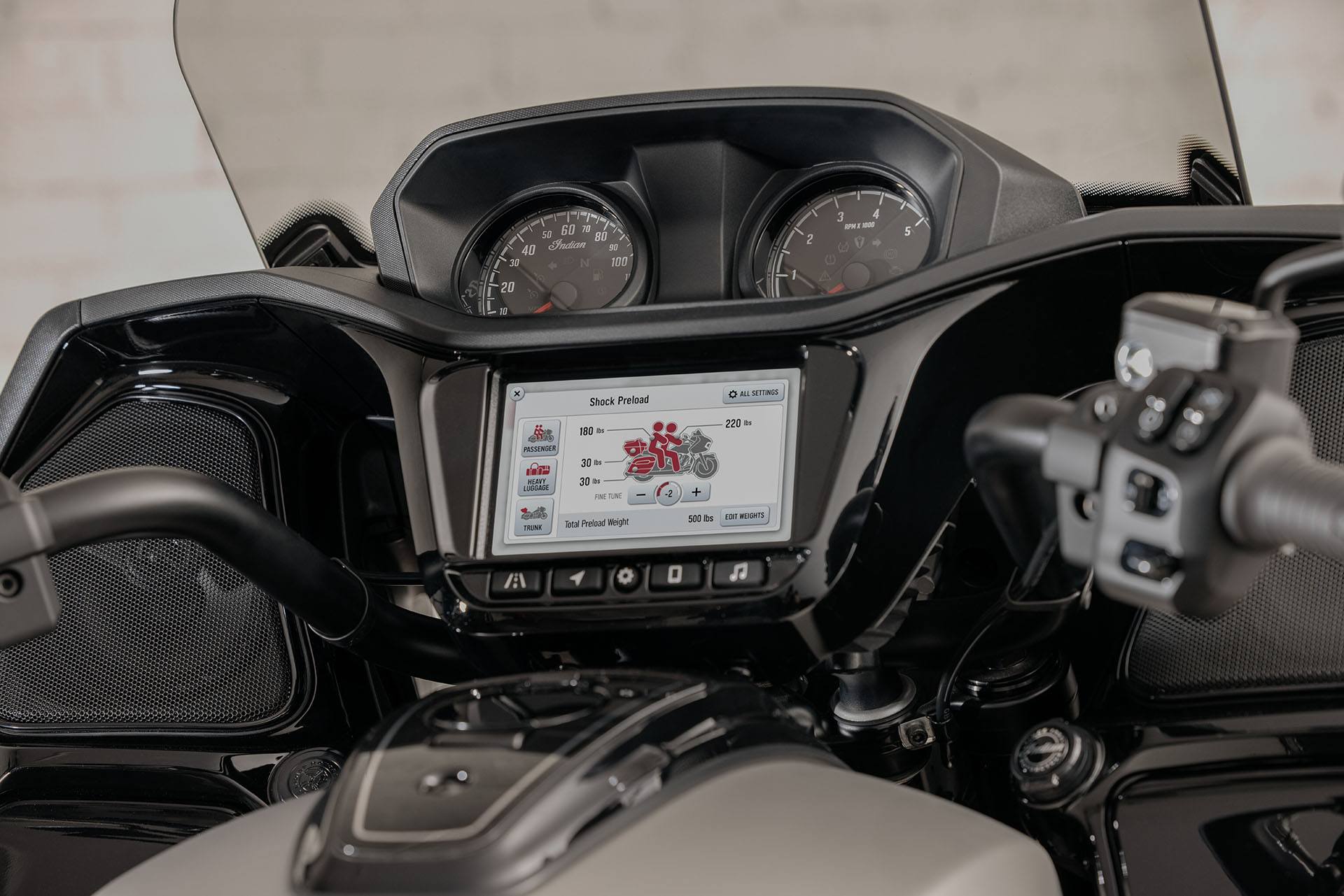 2022 Indian Motorcycle Pursuit® Dark Horse® with Premium Package in Fort Lauderdale, Florida - Photo 11
