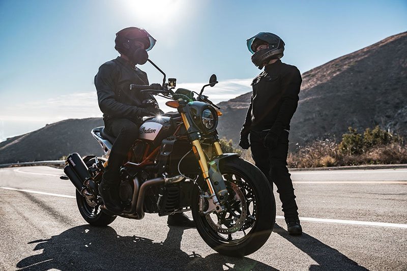 2022 Indian Motorcycle FTR R Carbon in Fort Lauderdale, Florida - Photo 12