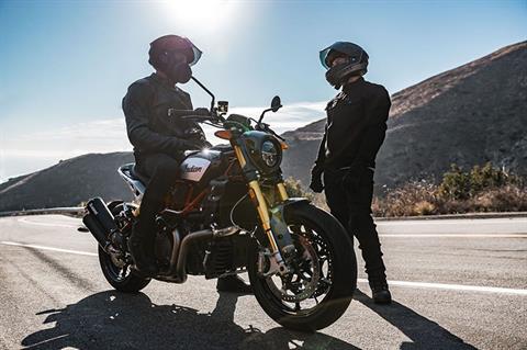 2022 Indian Motorcycle FTR R Carbon in Fort Lauderdale, Florida - Photo 12