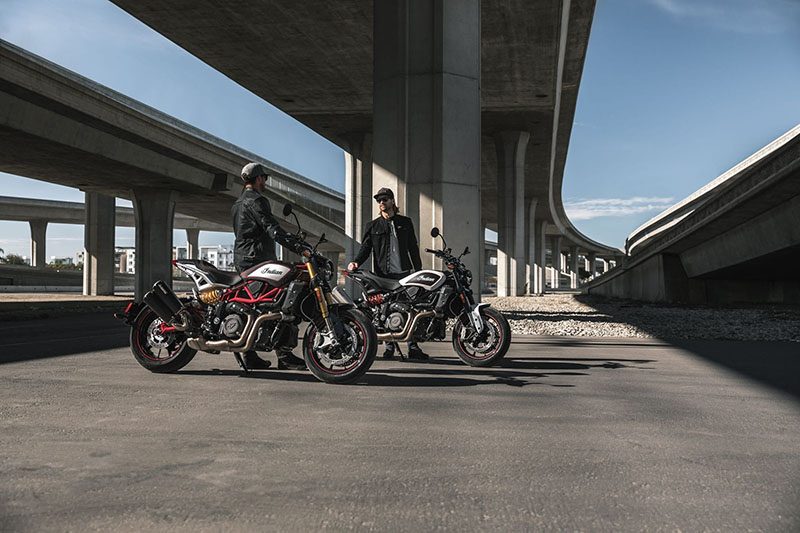 2022 Indian Motorcycle FTR R Carbon in Fort Lauderdale, Florida - Photo 13