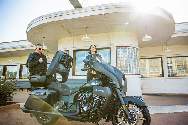 2022 Indian Motorcycle Roadmaster® Dark Horse® in Fort Lauderdale, Florida - Photo 11