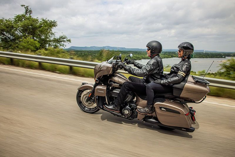 2022 Indian Motorcycle Roadmaster® Dark Horse® in Fort Lauderdale, Florida - Photo 10