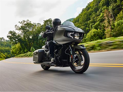 2024 Indian Motorcycle Challenger® Dark Horse® in Fort Lauderdale, Florida - Photo 15