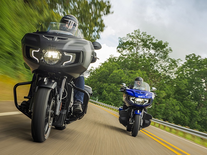 2024 Indian Motorcycle Challenger® Dark Horse® in Fort Lauderdale, Florida - Photo 17