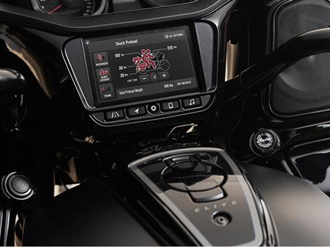 2024 Indian Motorcycle Challenger® Elite in Fort Lauderdale, Florida - Photo 9