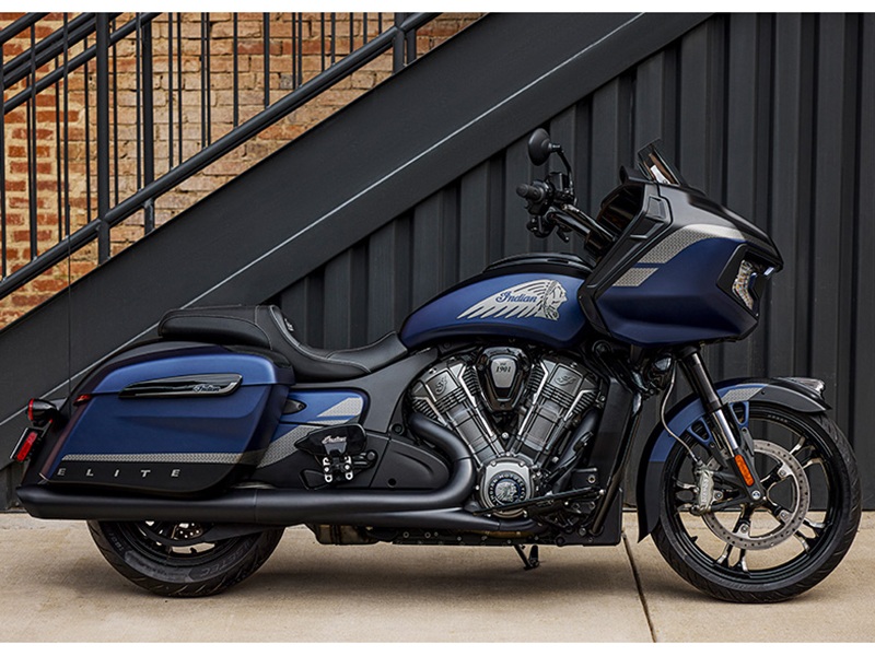 2024 Indian Motorcycle Challenger® Elite in Fort Lauderdale, Florida - Photo 16