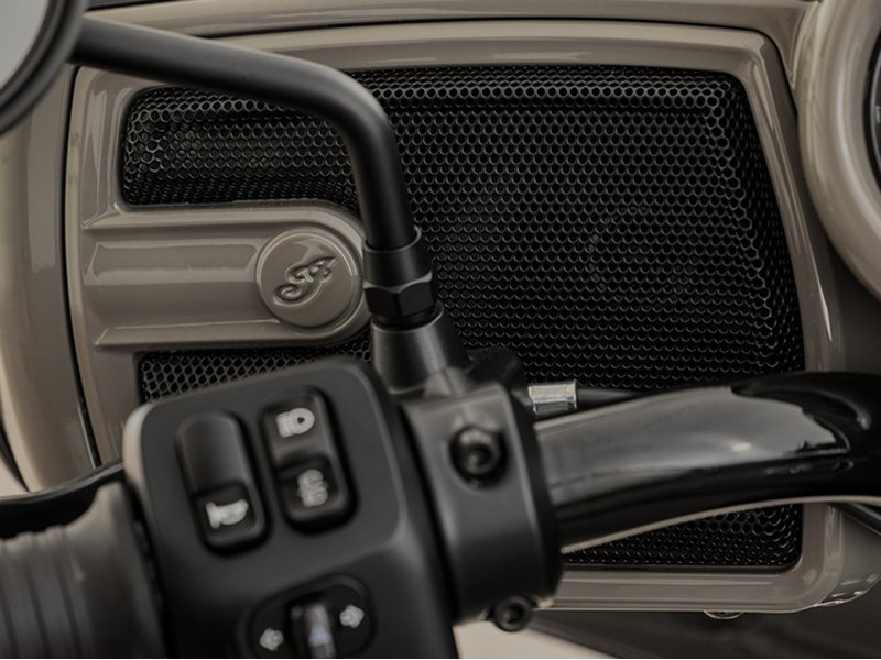 2024 Indian Motorcycle Chieftain® Dark Horse® Icon in Fort Lauderdale, Florida - Photo 2