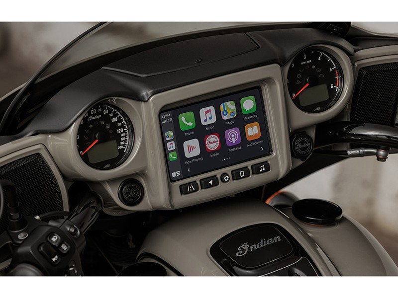 2024 Indian Motorcycle Chieftain® Dark Horse® Icon in Fort Lauderdale, Florida - Photo 6