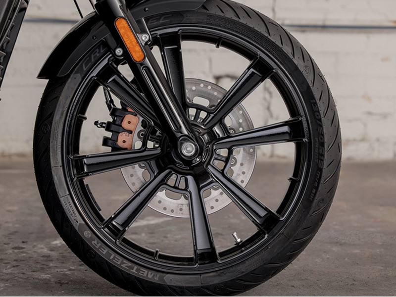 2024 Indian Motorcycle Scout® Rogue Sixty in Fort Lauderdale, Florida - Photo 10