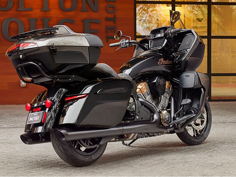 2024 Indian Motorcycle Pursuit® Elite in Fort Lauderdale, Florida - Photo 15