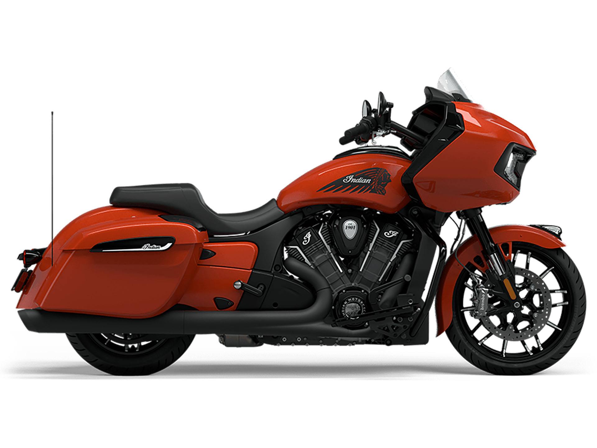 2024 Indian Motorcycle Challenger® Dark Horse® Icon with PowerBand Audio Package in Fort Lauderdale, Florida - Photo 2