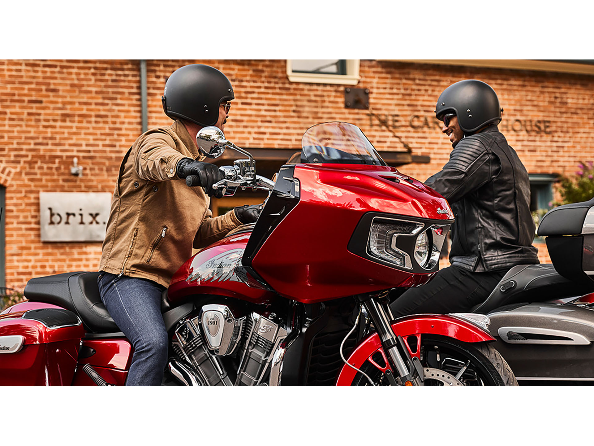 2024 Indian Motorcycle Challenger® Limited in Fort Lauderdale, Florida - Photo 14