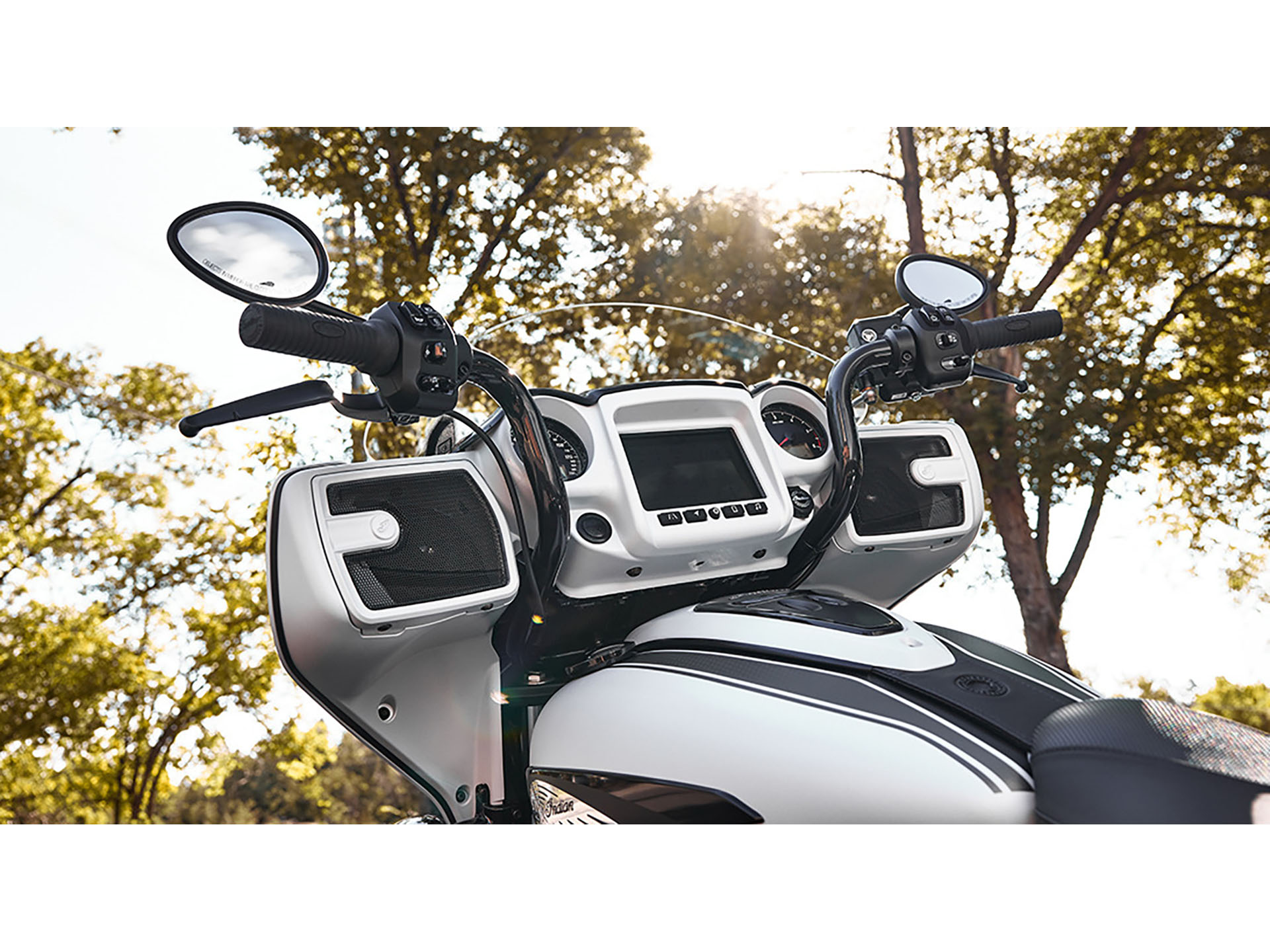 2024 Indian Motorcycle Chieftain® Dark Horse® in Fort Lauderdale, Florida - Photo 11