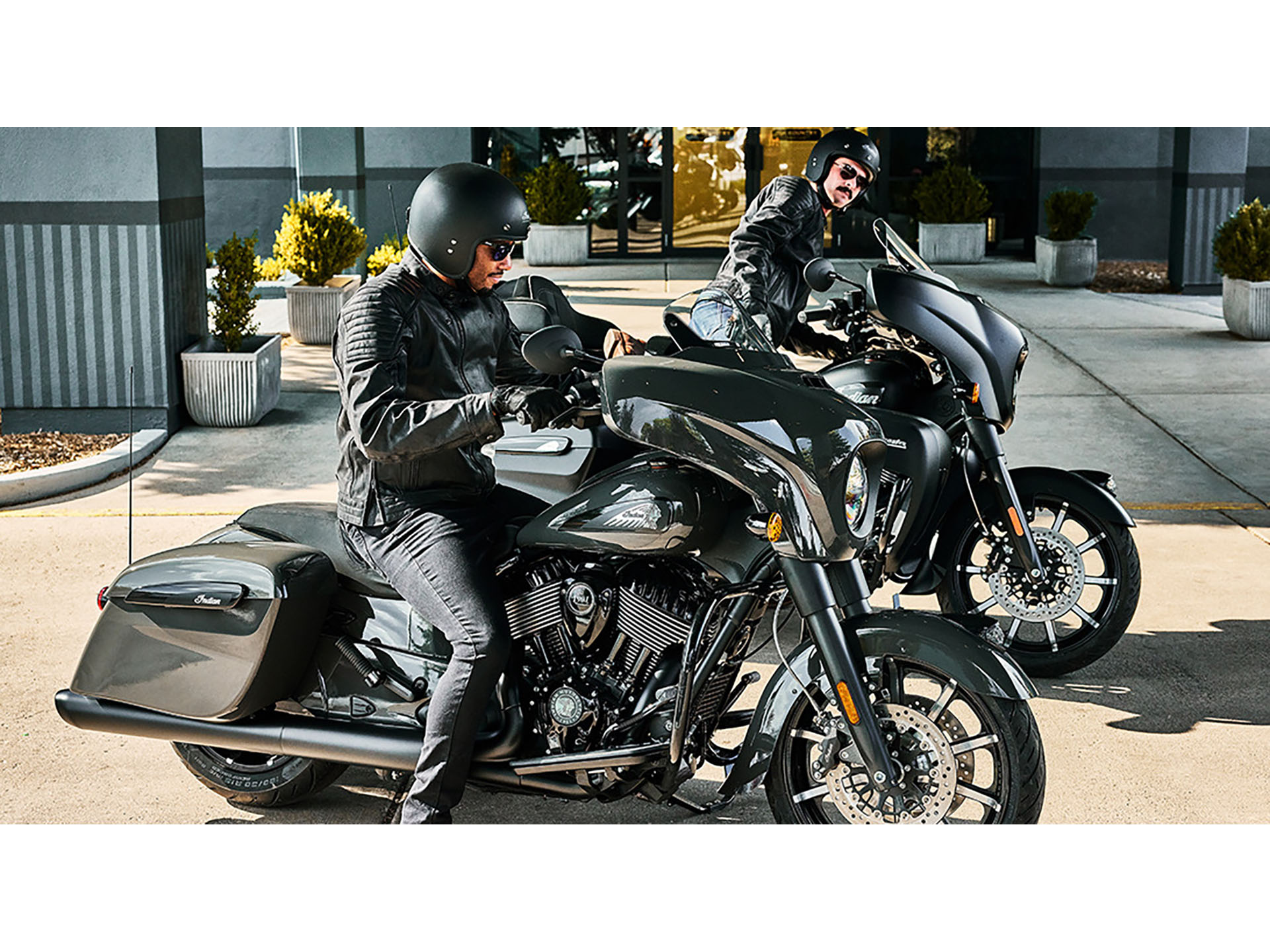 2024 Indian Motorcycle Chieftain® Dark Horse® in Fort Lauderdale, Florida - Photo 16