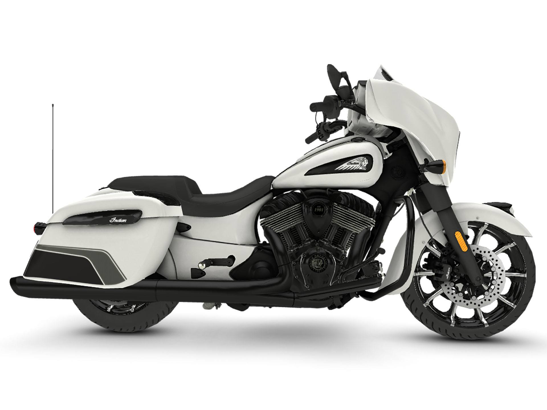 2024 Indian Motorcycle Chieftain® Dark Horse® with PowerBand Audio Package in Fort Lauderdale, Florida - Photo 3