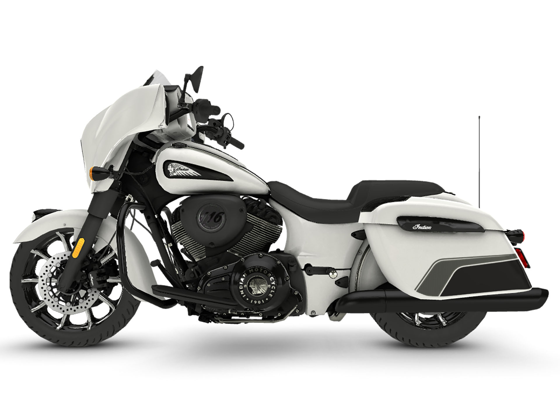 2024 Indian Motorcycle Chieftain® Dark Horse® with PowerBand Audio Package in Fort Lauderdale, Florida - Photo 4