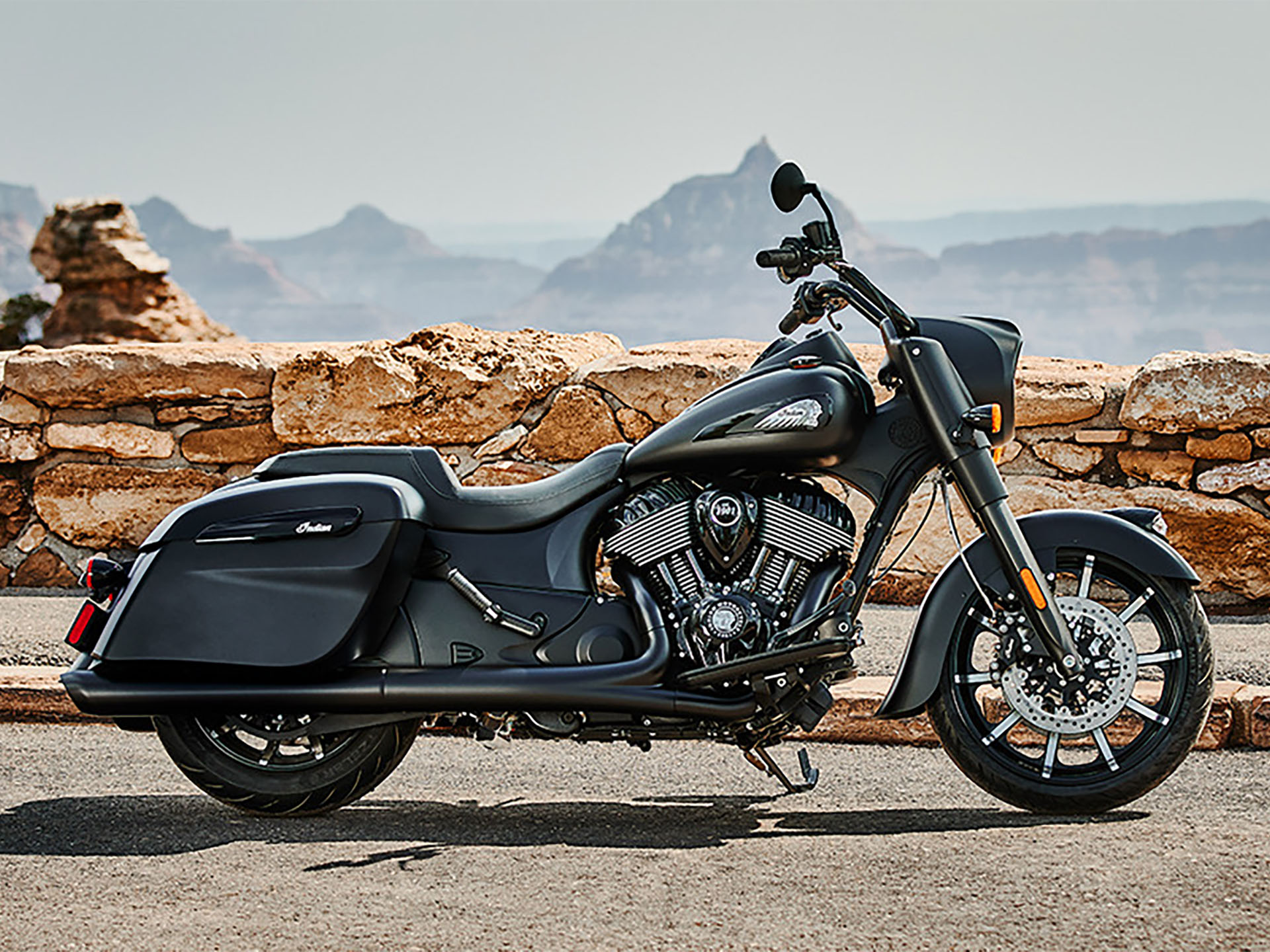 2024 Indian Motorcycle Springfield® Dark Horse® in Fort Lauderdale, Florida - Photo 16
