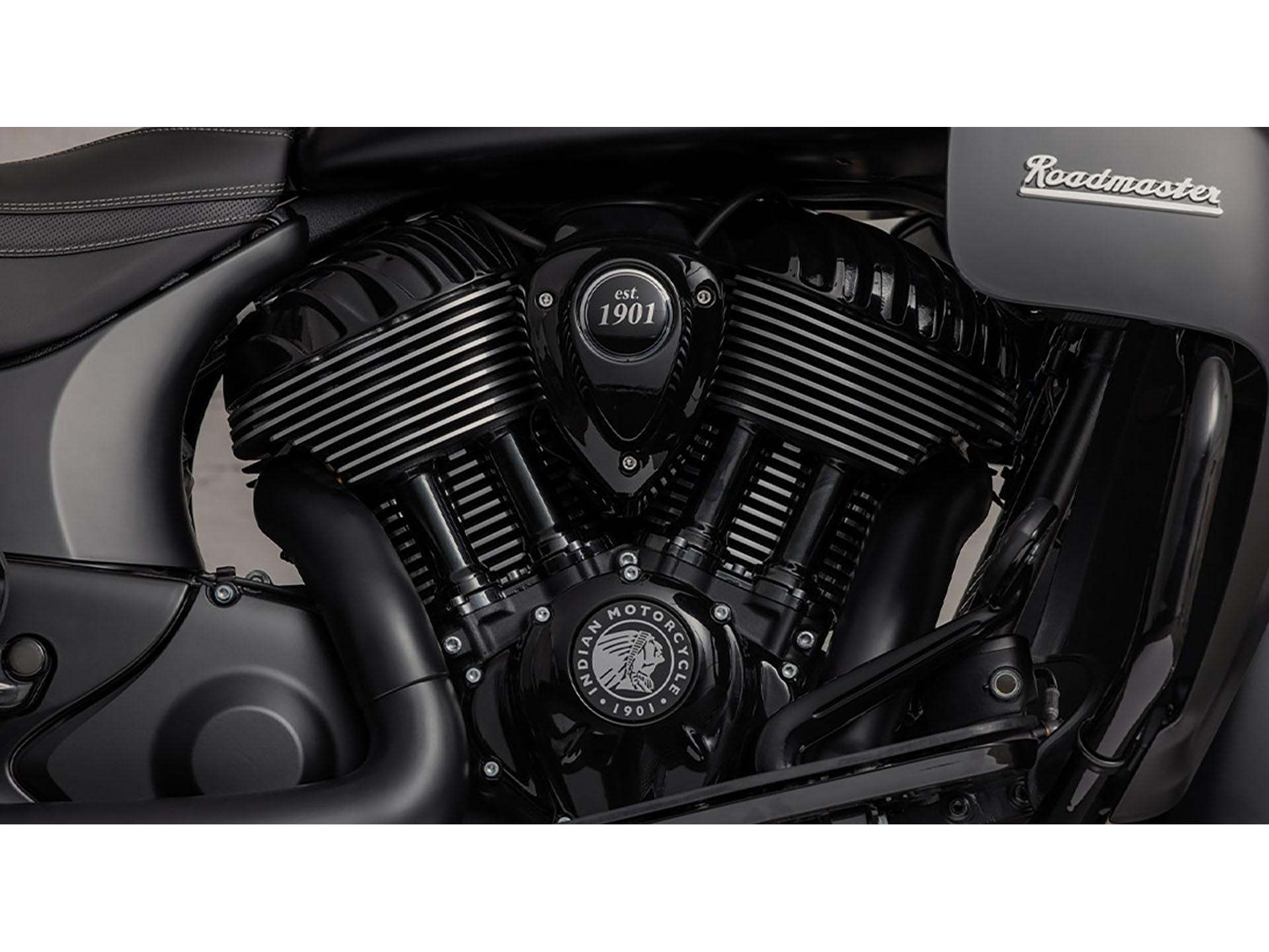 2024 Indian Motorcycle Roadmaster® Dark Horse® in Fort Lauderdale, Florida - Photo 9