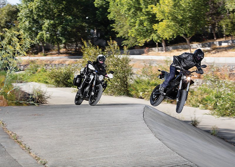 2022 Zero Motorcycles DSRP NA ZF14.4 + Charge Tank in Fort Lauderdale, Florida - Photo 16