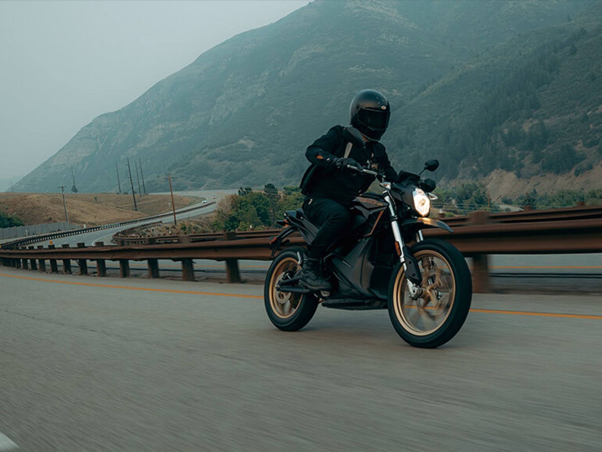 2022 Zero Motorcycles DSR ZF14.4 + Power Tank in Fort Lauderdale, Florida - Photo 8