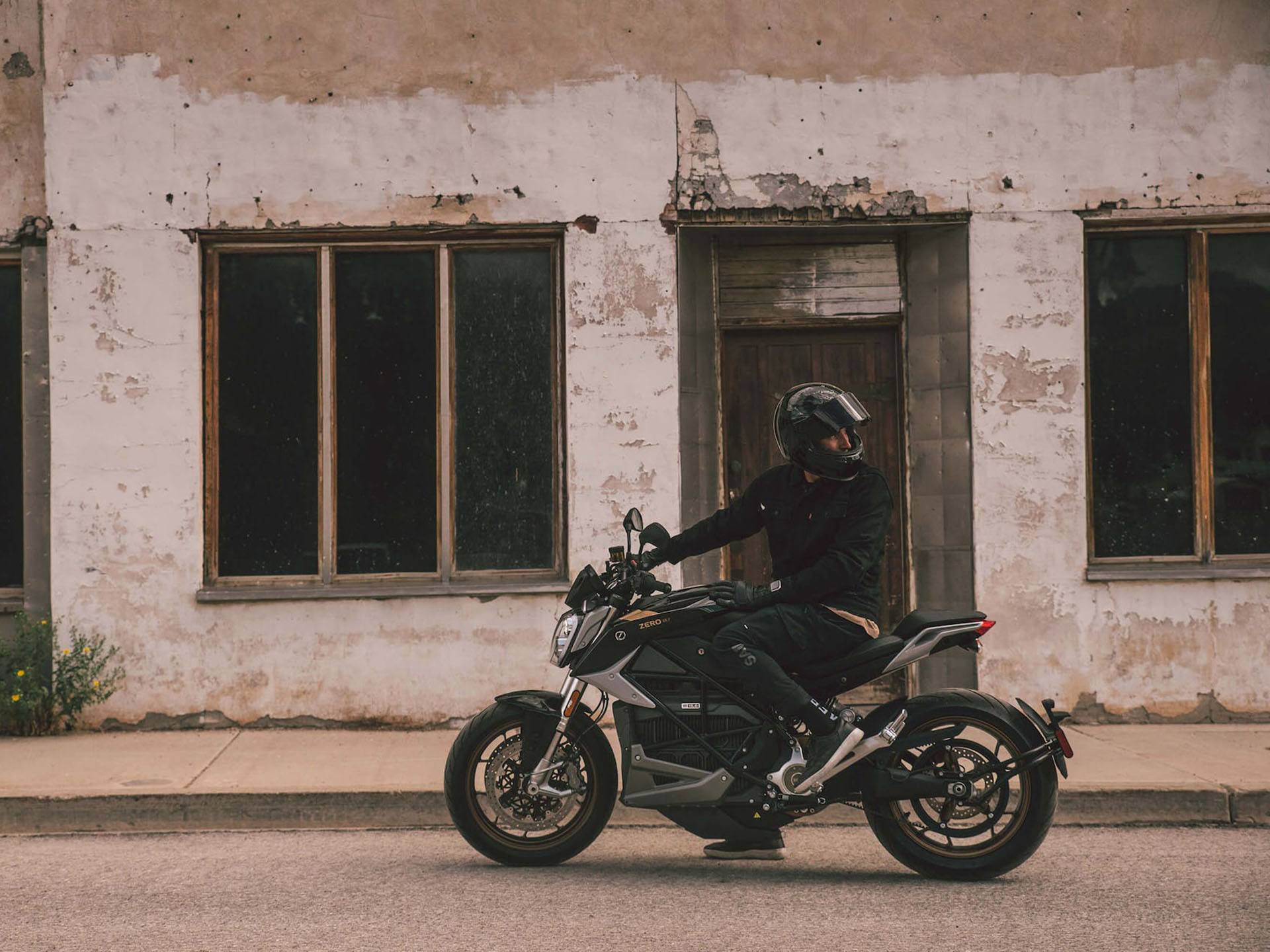2024 Zero Motorcycles SR/F NA ZF17.3 in Fort Lauderdale, Florida - Photo 6