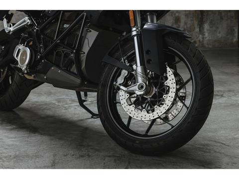 2024 Zero Motorcycles DSR ZF15.6 in Fort Lauderdale, Florida - Photo 13